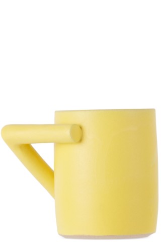 Carved Triangle Mug in Creamy Yellowish Satin Matte – earth + fibre