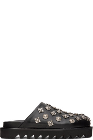 【関税込み】Toga Pulla SSENSE限定 ブラック Sabot ローファー Toga PullaのSSENSE 日本限定 ブラック Sabot ローファーがセール中