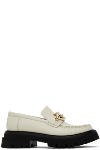 【関税込み】Ferragamo オフホワイト Ingrid ローファー Ferragamo: Off-White Ingrid Loafers | SSENSE 日本