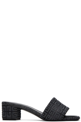 【関税込み】Givenchy グレー 4G ヒールサンダル Givenchyのグレー 4G ヒールサンダルがセール中