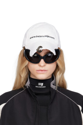 Balenciaga: White 'Bal.com' Piercing Cap | SSENSE Balenciaga: White 'Bal.com' Piercing Cap | SSENSE