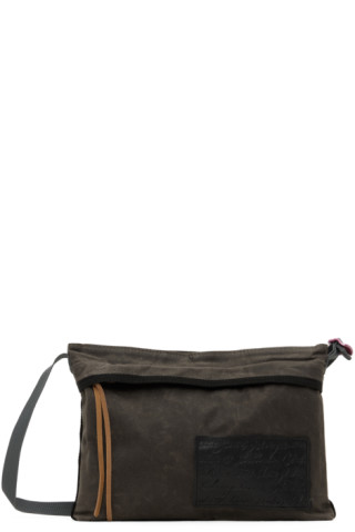 Acne Studiosのグレー キャンバス ミニ バッグがセール中 Acne Studiosのグレー キャンバス ミニ バッグがセール中