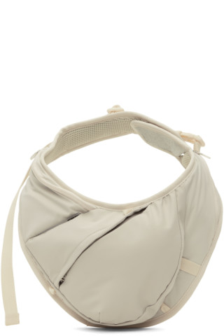 HYEIN SEO SSENSE ホワイトジッパーバックパック 241429F048001_1.jpg