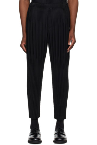 HOMME PLISSÉ ISSEY MIYAKE: Black Monthly Color April HOMME PLISSÉ ISSEY MIYAKE: Black Monthly Color April