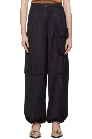 OPEN YYのブラック ピンストライプ パンツがセール中