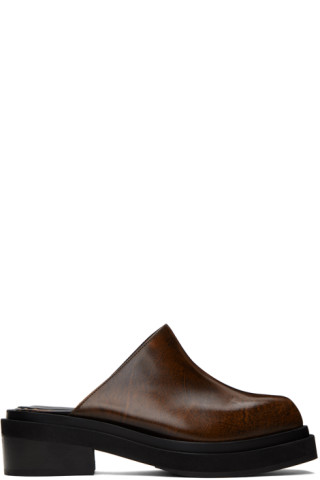 【関税込み】Eckhaus Latta ブラウン Zoe クロッグ Eckhaus Lattaのブラウン Zoe クロッグがセール中