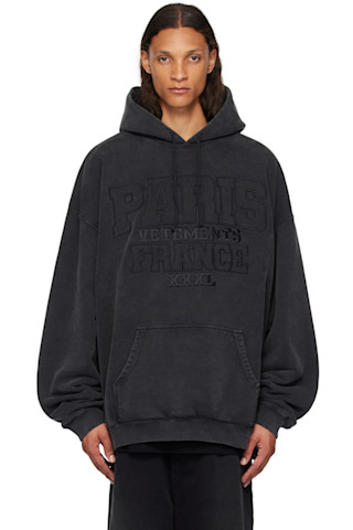 【関税込み】VETEMENTS ブラック Paris XXXL フーディ Black 'Paris XXXL' Hoodie by VETEMENTS on Sale