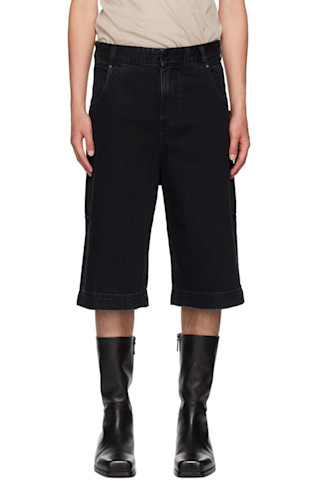 Entire Studiosのブラック D デニムショートパンツがセール中