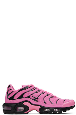Nike: Pink & Black Air Max Plus SE Sneakers | SSENSE