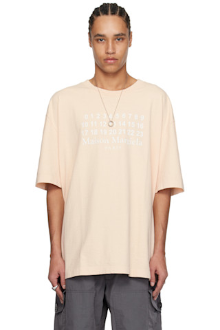 【国内発送関税込】【MAISON MARGIELA】ベージュパッチTシャツ Maison Margielaのベージュ Numeric Logo Tシャツがセール中