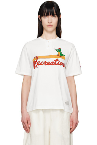 【関税込み】Bode ホワイト Reptile Rec ヘンリーネック Tシャツ 251169F110009_1.jpg