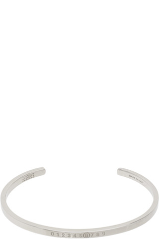 アクセサリー Maison Margiela MM6 Logo Cuff Bracelet 22459584_53715306_1000.jpg