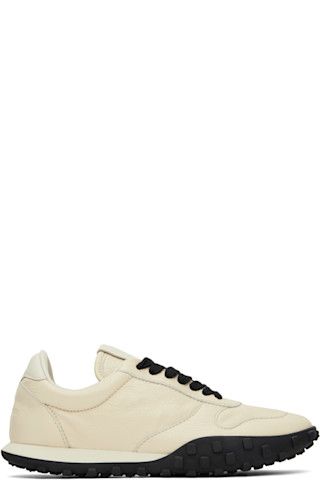 jilsander スニーカー　オフホワイト Jil Sanderのオフホワイト ローカットスニーカーがセール中