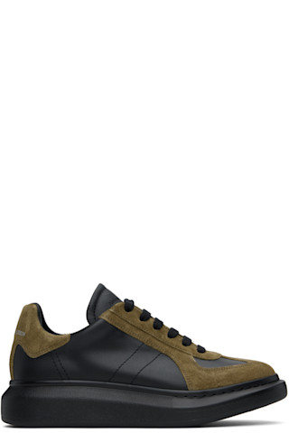 【関税込み】McQueen カーキ Oversized Retro スニーカー McQueenのブラック&カーキ Oversized Retro スニーカーがセール中