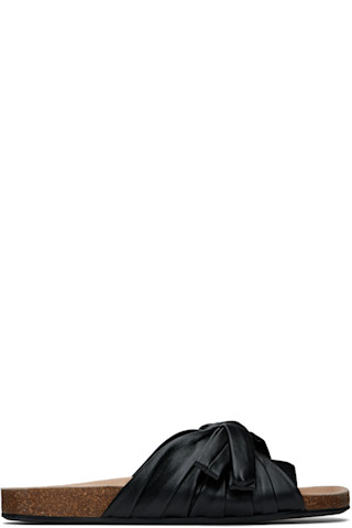 【関税込み】JW Anderson ブラック リボン フラットサンダル JW Andersonのブラック リボン フラットサンダルがセール中