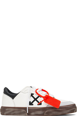 【関税&送料込み】Off-White New Low Vulcanized Leather Sne White & Black New Low Vulcanized Leather Sneakers by Off