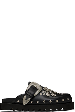 Toga Pullaのブラック アイレット メタル サボ クロッグがセール中