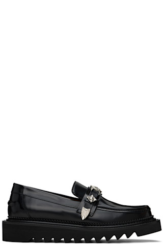 Toga Virilisのブラック Shark Sole ローファーがセール中 Toga Virilisのブラック Shark Sole ローファーがセール中