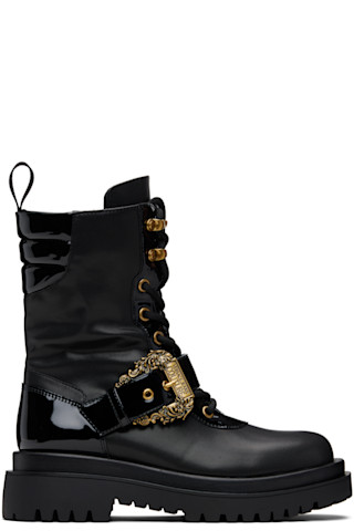 Versace Jeans Coutureのブラック ピンバックル ブーツがセール中