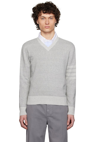 か*か様 THOM BROWNE ダークグレー Vネックセーター THOM BROWNE ダークグレー Vネックセーター - メルカリ