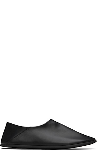 【関税込み】CHRISTEN ブラック Big Bootie Mule スリッポン CHRISTEN: ブラック Big Bootie Mule スリッポン | SSENSE 日本