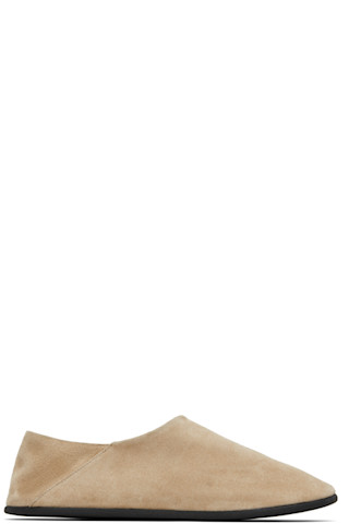【関税込み】CHRISTEN ベージュ Big Bootie Mule スリッポン CHRISTEN: Beige Big Bootie Mule Loafers | SSENSE