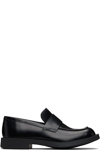 CAMPERLABのブラック Mil 1978 ローファーがセール中