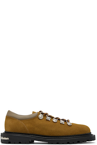 Toga Virilisのタン AJ1425 スエード ダービーがセール中