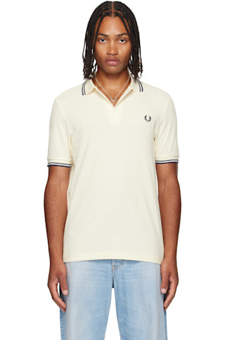 Fred Perryのオフホワイト 'The Fred Perry Shirt' ポロシャツがセール中