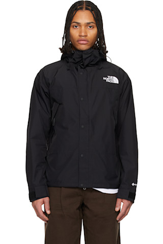 The North Faceのブラック GORE-TEX Mountain ジャケットがセール中