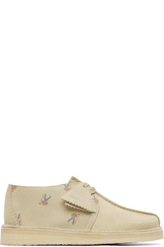 Clarks Originals: ベージュ デザートトレック | SSENSE 日本