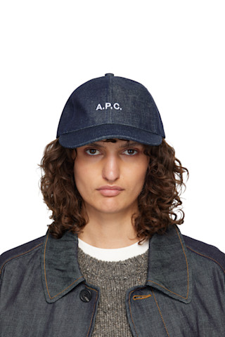 A.P.C.のネイビー Charlie ベースボールキャップがセール中