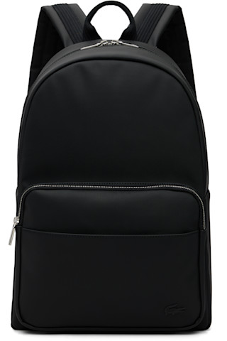 Lacosteのブラック Classic バックパックがセール中