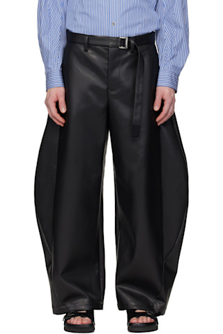 sacai: ブラック ベルト フェイクレザー トラウザーズ | SSENSE 日本