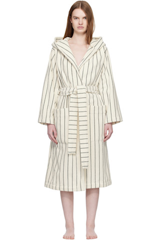 Tekla: ホワイト＆グリーン Terry Hooded バスローブ | SSENSE 日本