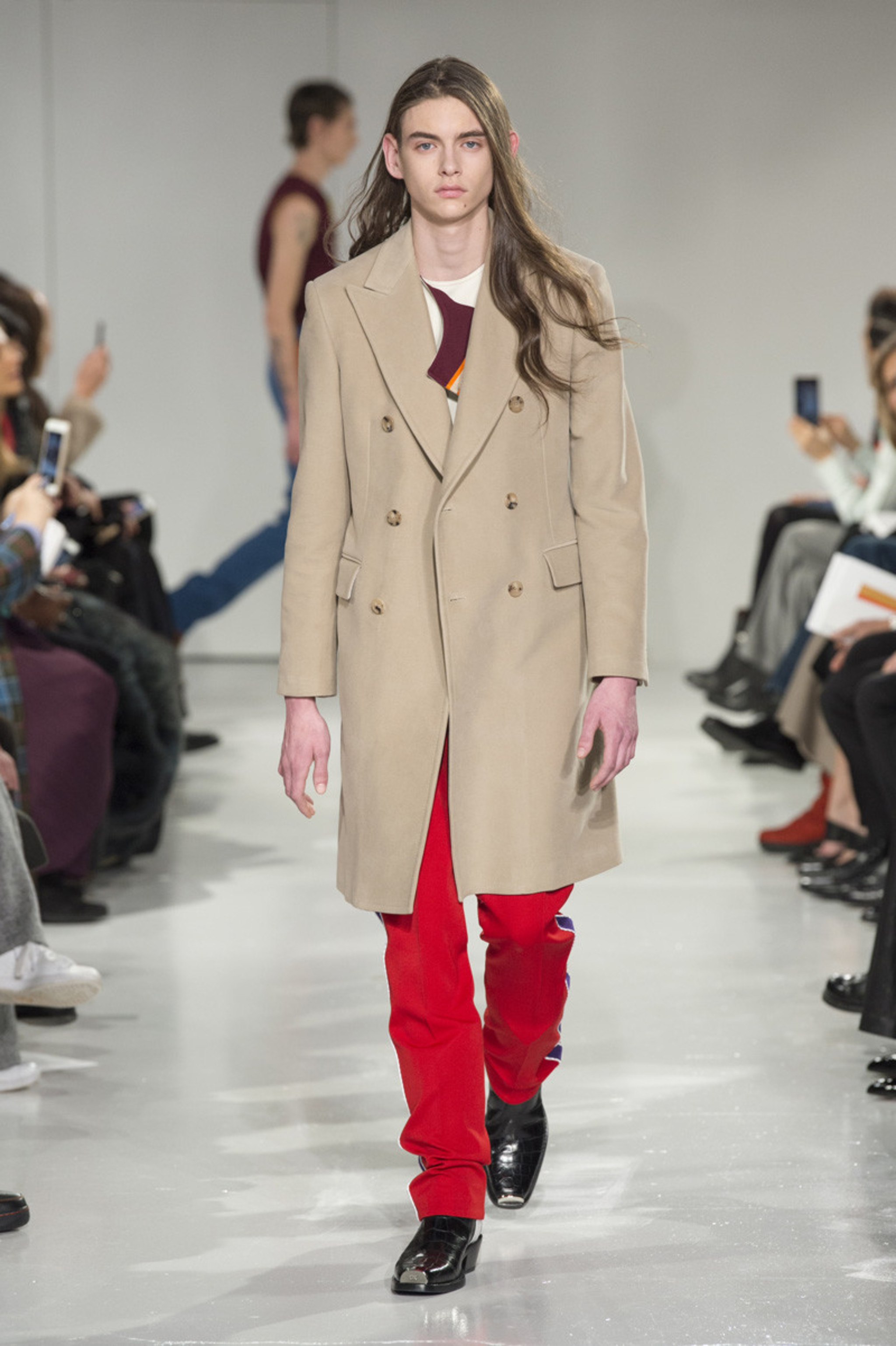 ラフ・シモンズが描くヤング アメリカン | SSENSE 日本