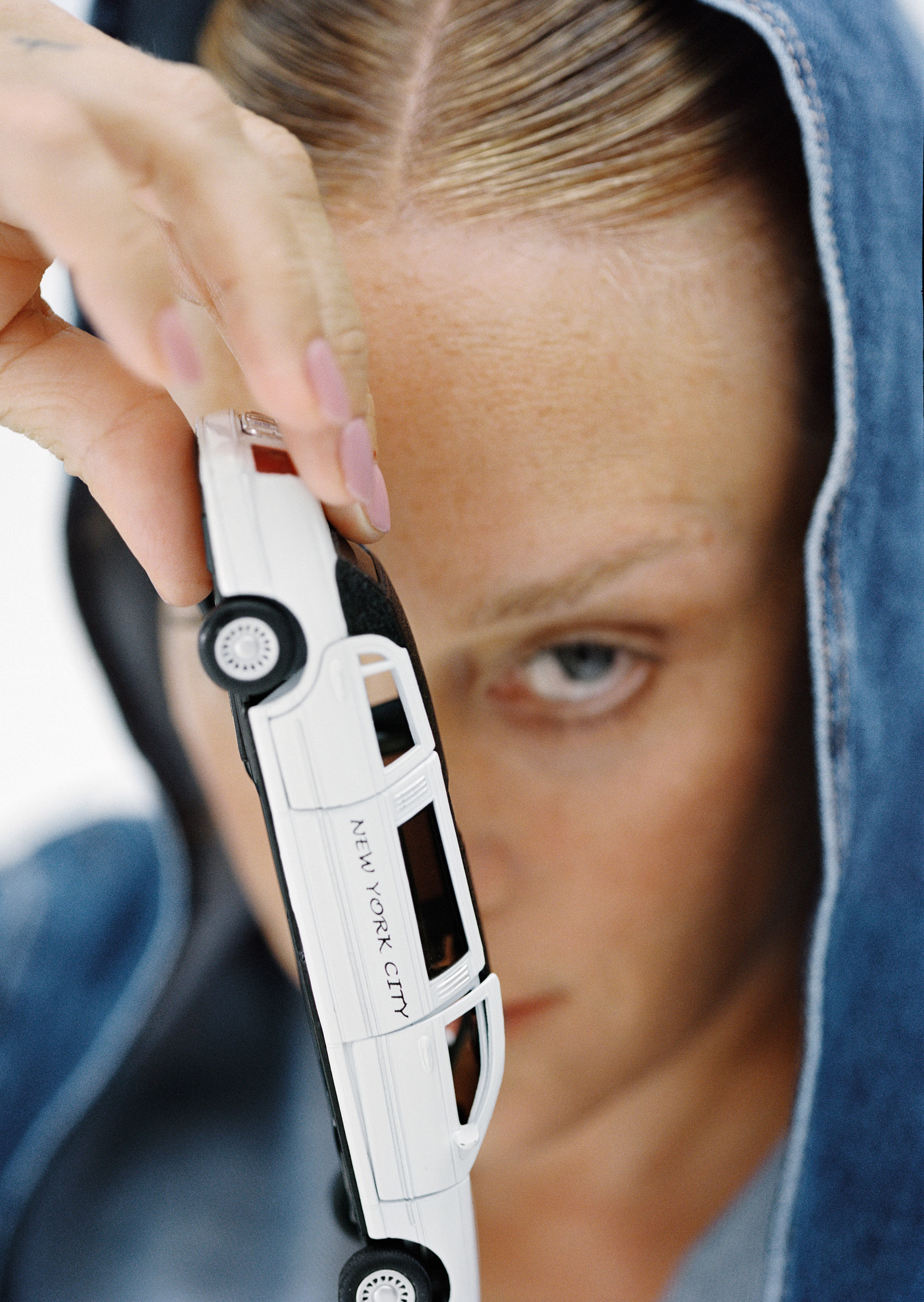 スクリーンの内と外：クロエ・セヴィニーのロールプレイング | SSENSE 日本