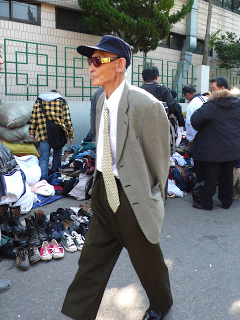 Unlocking Your Inner Grandpa at Seoul’s Hidden Thrift Gem