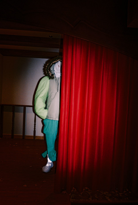 Dingyun Zhang Is All Puffed Up