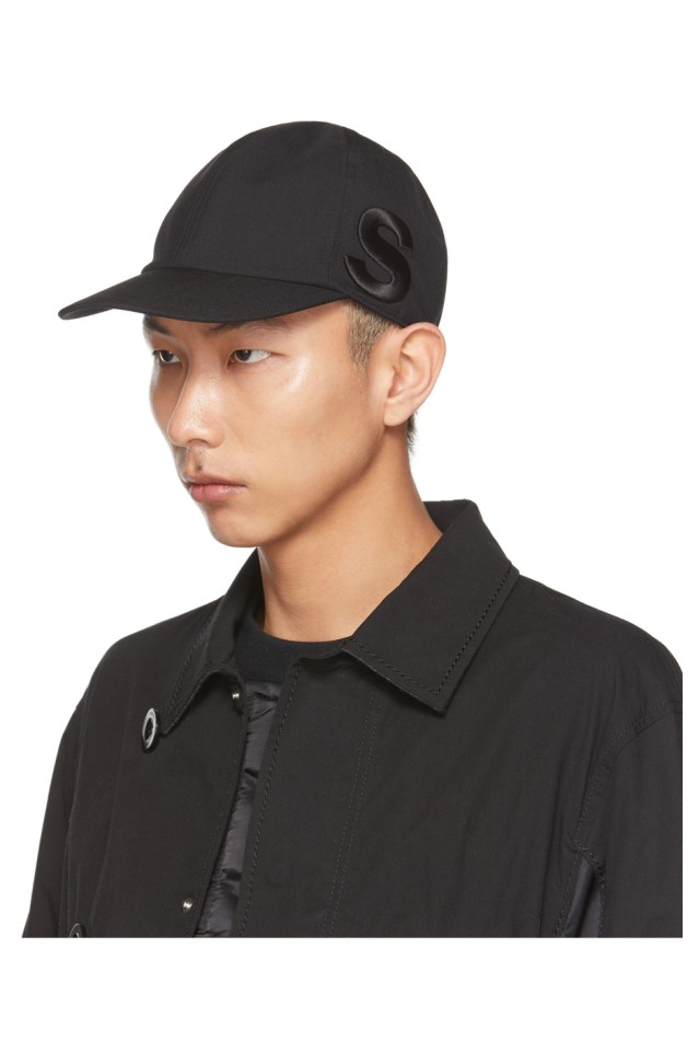 日本製付属品sacai サカイ ロゴ キャップ 22ss 黒 入手困難 新品 - キャップ