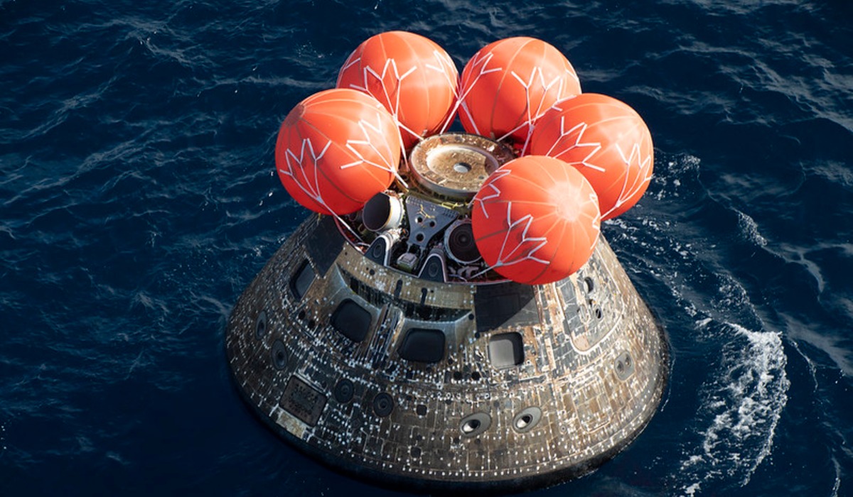 rocket ship photography