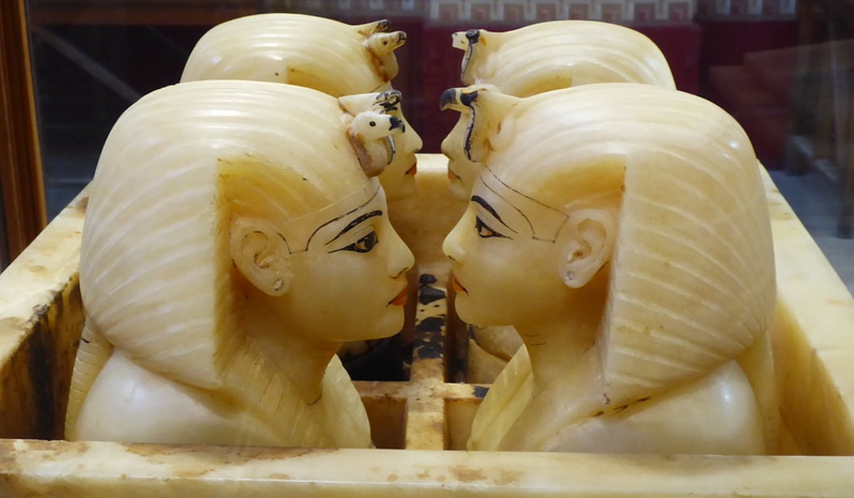 pharaohs sitting in chair painting