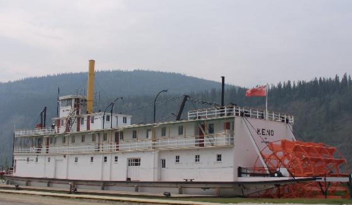 Sternwheelers on the Yukon