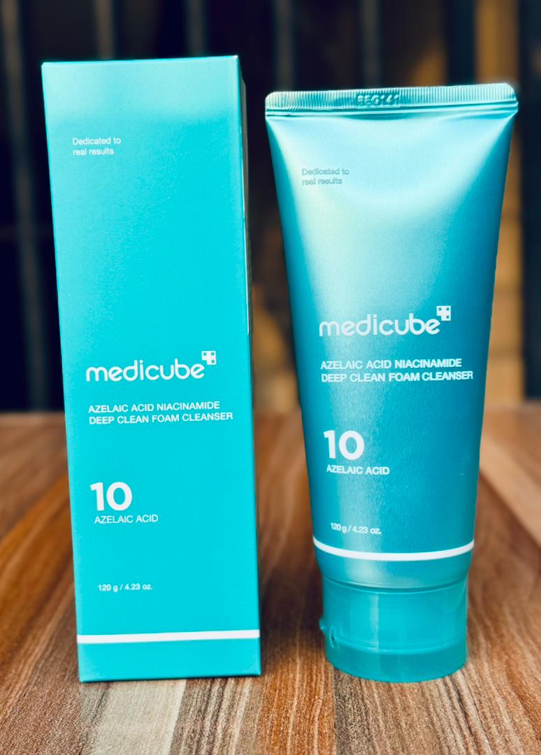 Medicube Azelaic Acid Niacinamide Deep Clean Foam Cleanser