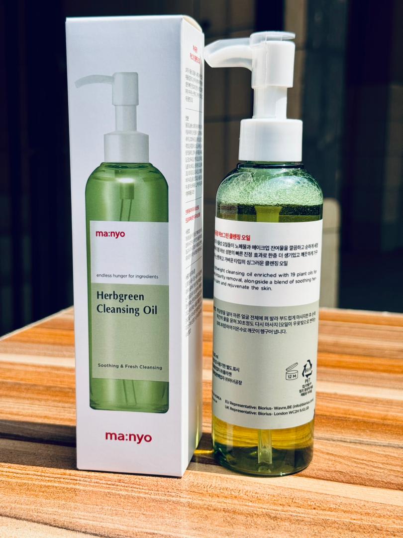 Manyo Herbgreen Cleansing Oil