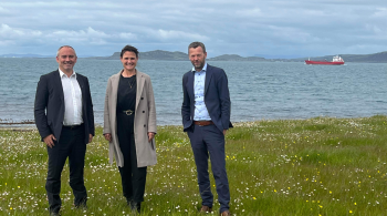 Ordfører i Sola, Tom Henning Slethei, ordfører i Stavanger Kari Nessa Nordtun og ordfører i Randaberg, Jarle Bø. Foto: Randaberg kommune Ordfører i Sola, Tom Henning Slethei, ordfører i Stavanger Kari Nessa Nordtun og ordfører i Randaberg, Jarle Bø. Foto: Randaberg kommune