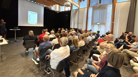 Bilde fra lag-og foreningskvelden i kulturhuset, som viser deler av forsamlingen