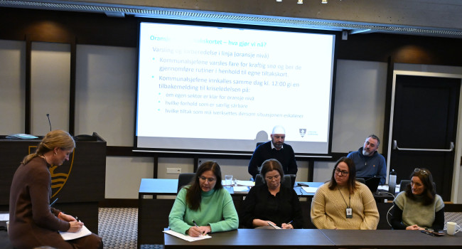 Bilde fra øvelsen i kommunestyresalen