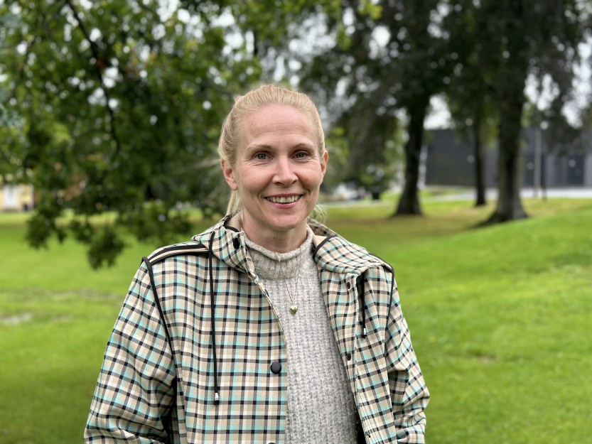KLIMA- OG MILJØ: Nathalie Bekkelund er klima- og miljørådgiver i Sarpsborg kommune, og ønsker gode kandidater til kommunens klimapris (foto: Ole Christian Foss)