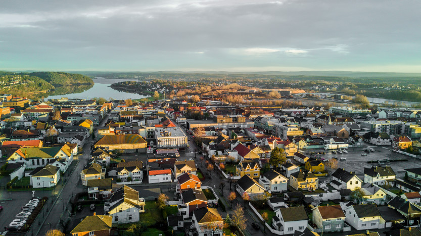 Dronebilde over Sarpsborg.